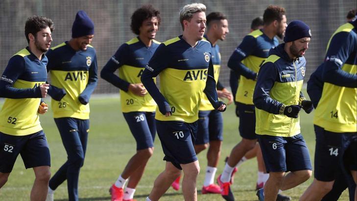 Galatasaray derbisi öncesi Fenerbahçe'de son dakika!