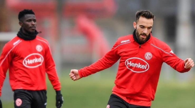 Milli futbolcu Kenan Karaman sahalara dönüyor