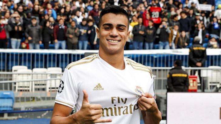 Real Madrid yeni transferi Reinier Jesus Carvalho'yu basına tanıttı