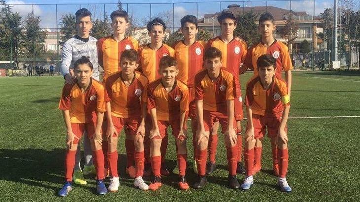 Galatasaray - Başakşehir U14 maçında gerginlik