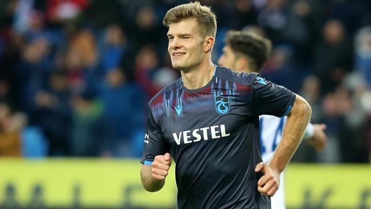 Trabzonspor'da Sörloth, İstanbul takımlarını boş geçmiyor