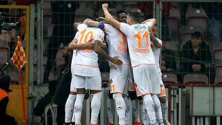 Serisi yitiren Alanyaspor'un hedefi Gençlerbirliği maçı