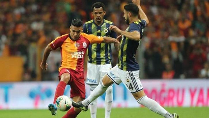 Sosyal medyada derbi atışması! 'Galatasaray Fenerbahçe'yi yendiğinde Falcao 13 yaşındaydı'