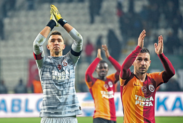 Galatasaray'ın en büyük güvencesi Fernando Muslera!