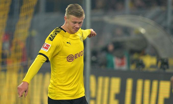 Erling Haaland ödülleri toplamaya başladı