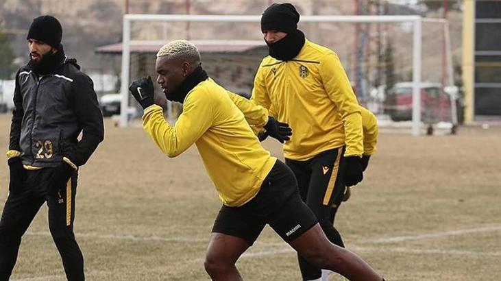 Yeni Malatyaspor'da Fofana takımdan ayrı çalıştı