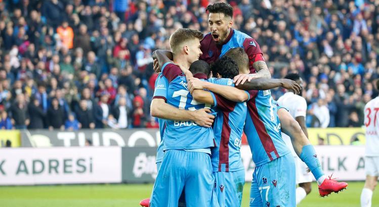 Trabzonspor'un 298 haftalık liderlik hasreti sona erdi
