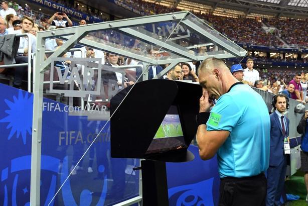 VAR, UEFA Avrupa Ligi'nde kullanılacak