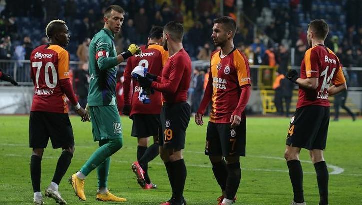 Galatasaray'da kriz kapıda! Şampiyon olamazlarsa...