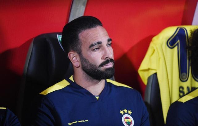 SON DAKİKA! Fenerbahçe Adil Rami ile yollarını ayırdı