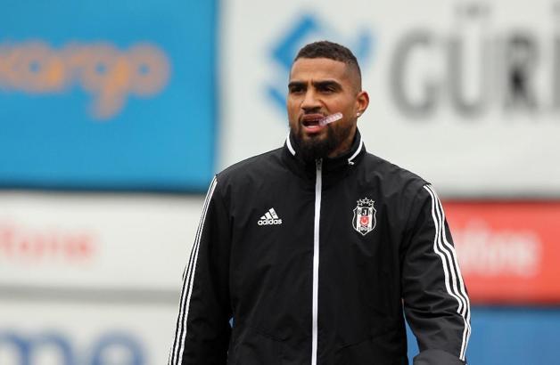 Kevin Prince Boateng işi sıkı tutuyor!
