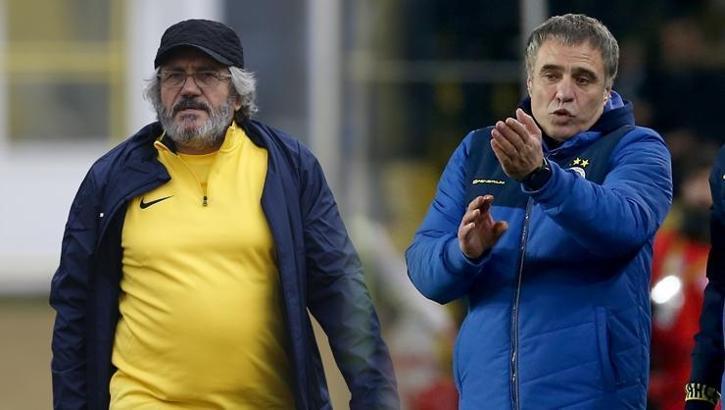 Ersun Yanal'dan Mustafa Reşit Akçay'a tepki!