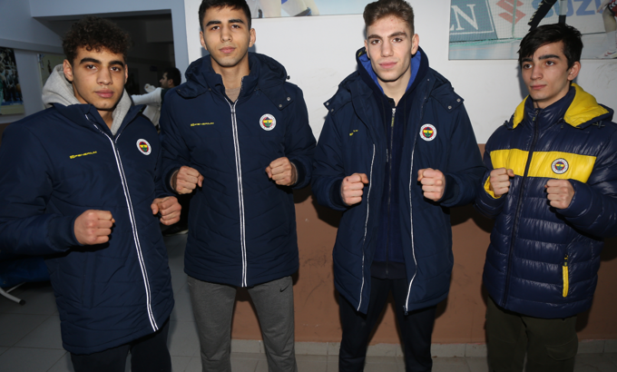 Fenerbahçe'nin genç boksörleri gelecekten umutlu