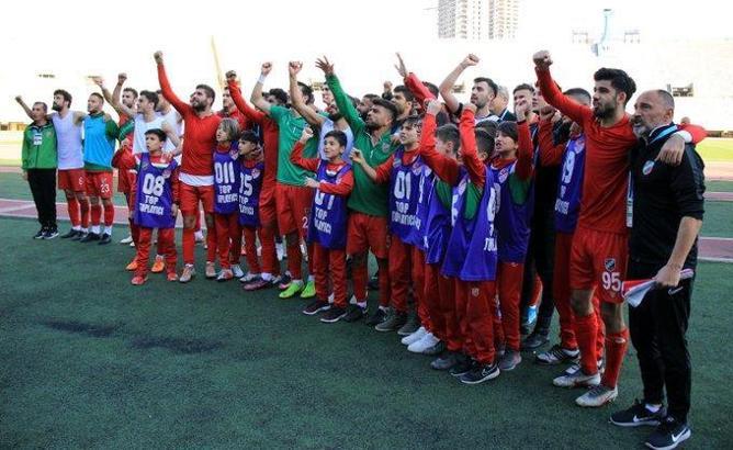Karşıyaka taraftarı önündeki performansına güveniyor