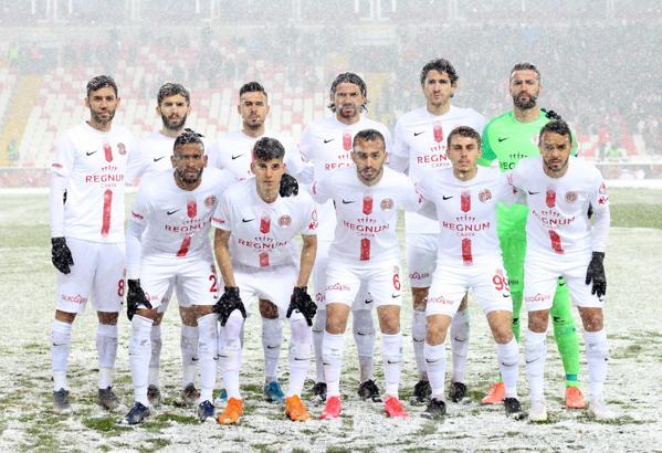 Antalyaspor evinde 7 maçtır kazanamıyor