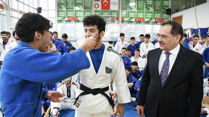 Başkan Mustafa Demir'den milli judoculara baklava