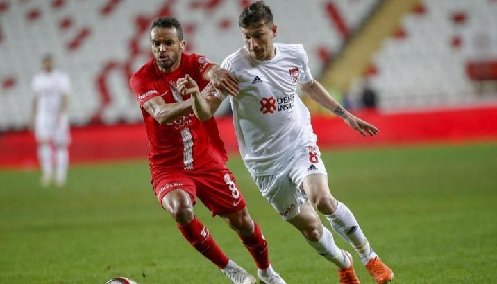Sivasspor ile Antalyaspor arasında -6 derecede kupa rövanşı