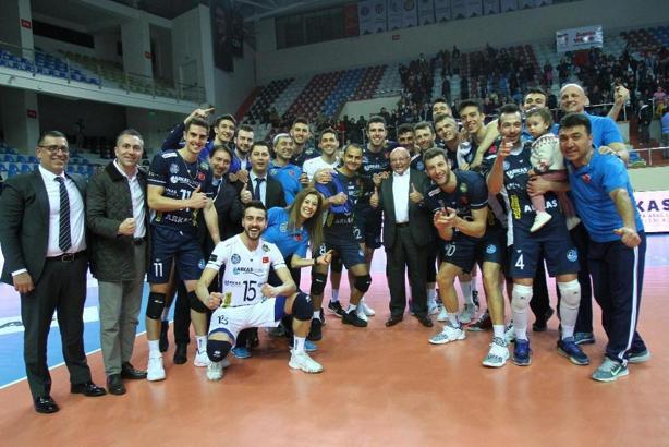 Arkasspor Avrupa'da gururlu