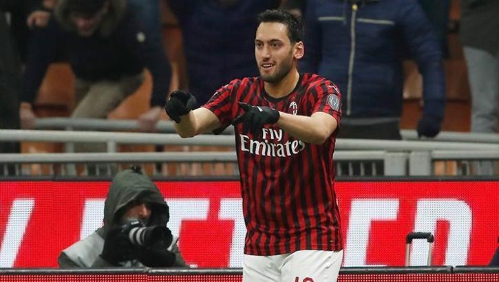 Fenerbahçe'den Hakan Çalhanoğlu bombası!