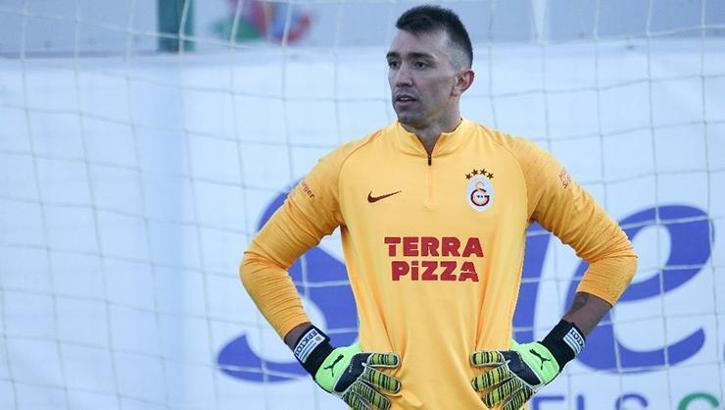Galatasaray'da Muslera gelişmesi! Sözleşme...