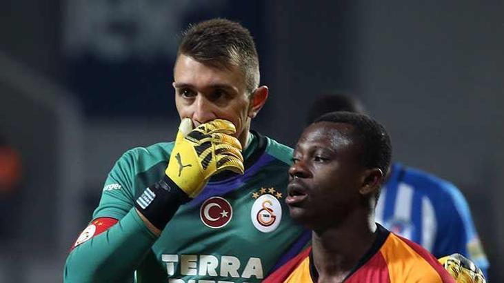 Muslera kaleye adeta duvar ördü