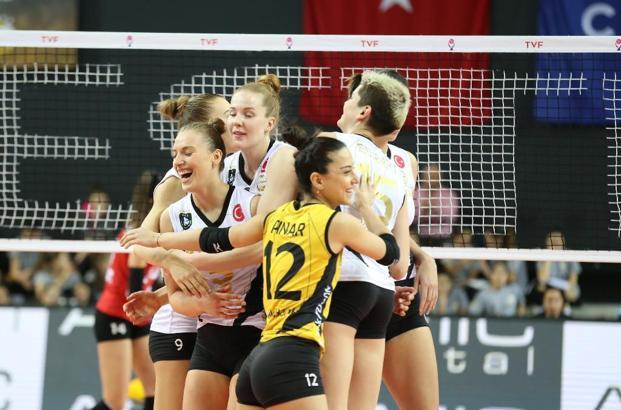 VakıfBank - Atlasglobal Yeşilyurt maç sonucu: 3-0