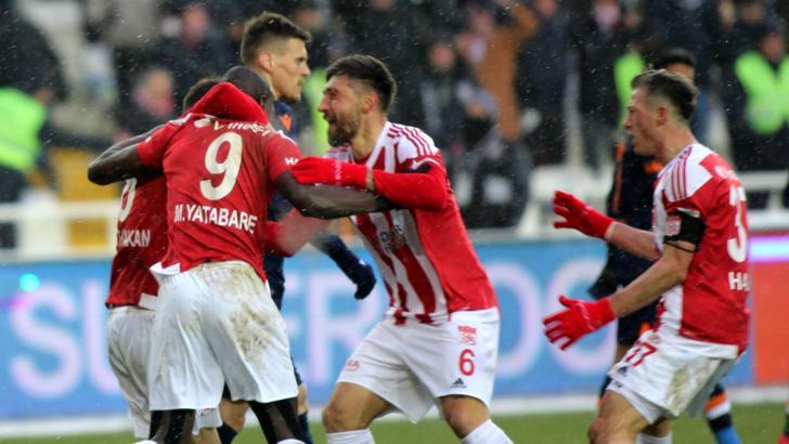 Süper Lig'de sahasında geçit vermeyen tek takım lider Sivasspor