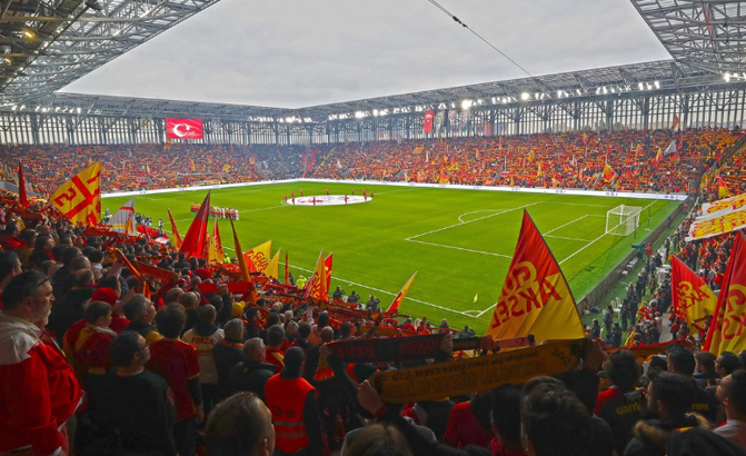 Göztepe'den taraftarlara merdiven boşlukları uyarısı