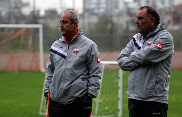 Adanaspor Teknik Direktörü Eyüp Arın'dan derbi için sağduyu çağrısı
