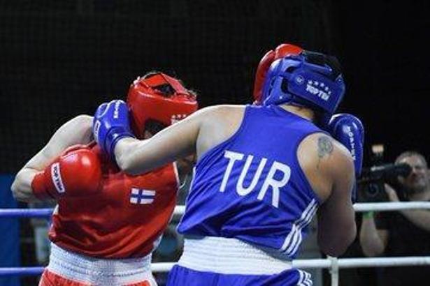 Milli boksörlerden Macaristan'da 1 altın, 2 bronz madalya