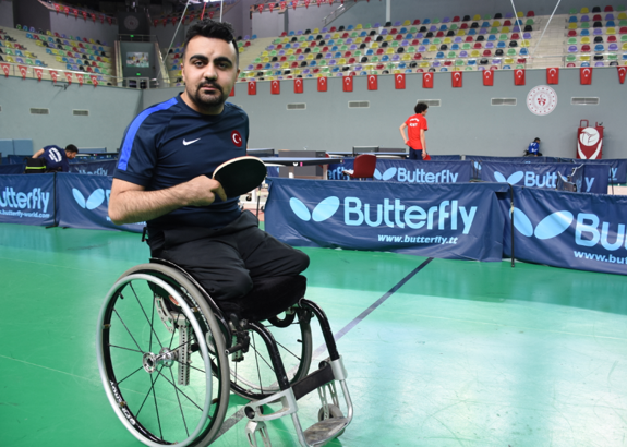 Milli tenisçi Nesim Turan'ın hedefi Paralimpik Oyunları'nda şampiyonluk