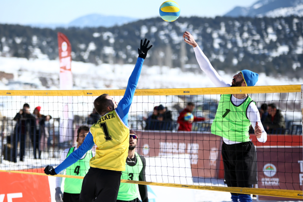 Kar voleybolunda hedef, Avrupa'da kürsüye çıkma