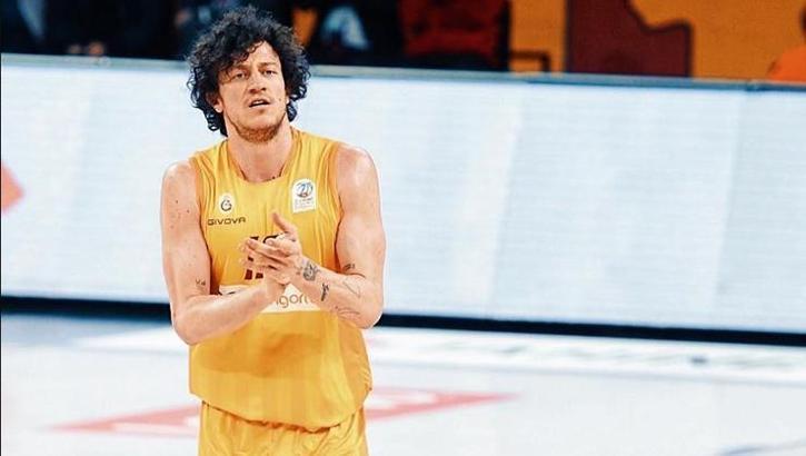 Galatasaraylı basketbolcuya cinsel saldırı suçundan 2 yıl hapis cezası!