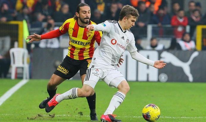 Beşiktaş'ın genç yıldızı Rıdvan Yılmaz göz dolduruyor