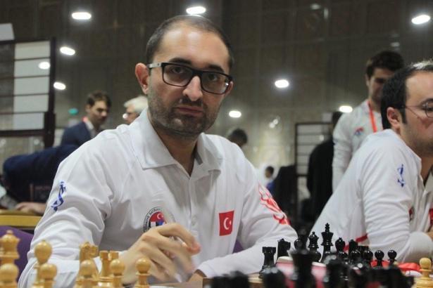 Satrançta Büyükusta Mustafa Yılmaz'dan tarihi başarı
