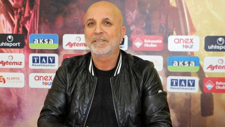 Alanyaspor'da Hasan Çavuşoğlu'ndan taraftarlara davet