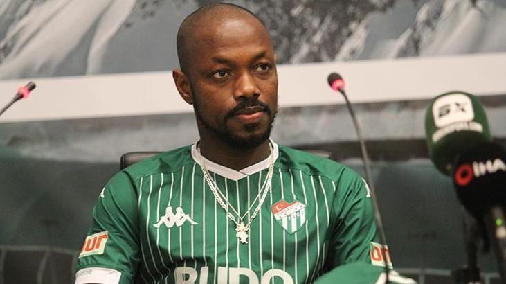 Bursaspor, Traore ile sözleşme imzaladı