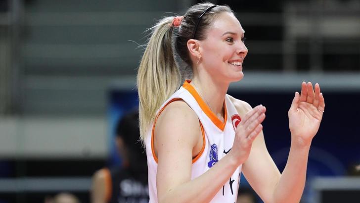 Eczacıbaşı VitrA, Lauren Gibbemeyer'in sözleşmesini uzattı