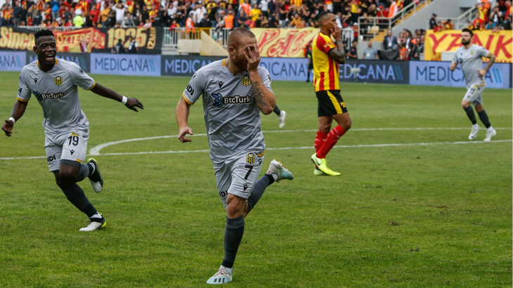 Gökhan Töre'den Sergen Yalçın yorumu: Kimsenin hakkını yemez