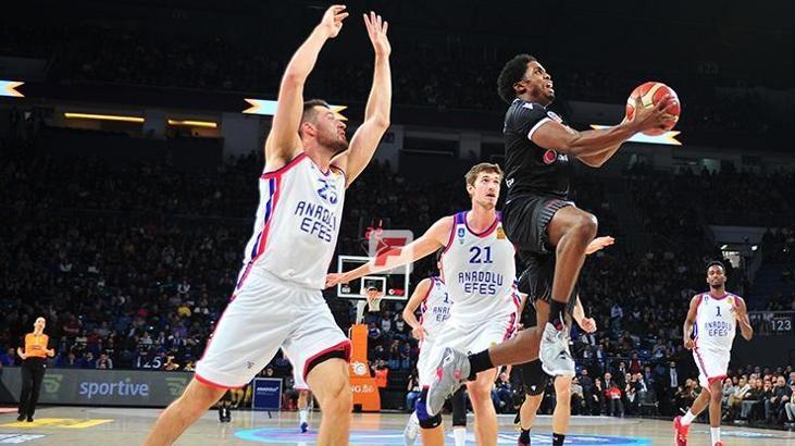 Anadolu Efes - Beşiktaş maç sonucu: 98-104