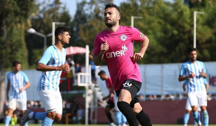 Kasımpaşa'dan ayrılan Özgür Çek Denizlispor'da
