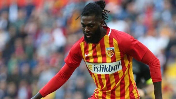 Göztepe Emmanuel Adebayor transferini bitiriyor