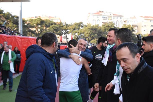 Kırklarelispor'da futbolculara 10'ar bin lira prim