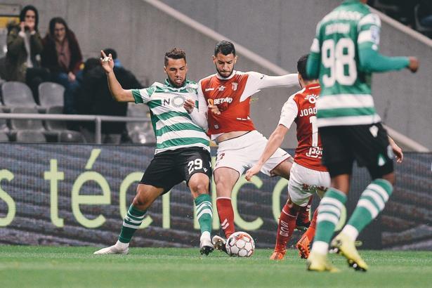 Başakşehir'in rakibi Sporting Lizbon'a büyük şok