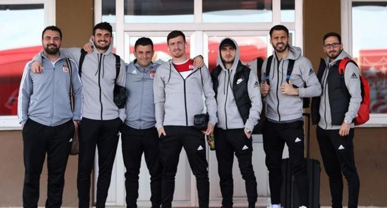 Sivasspor kafilesi Malatya'ya gitti