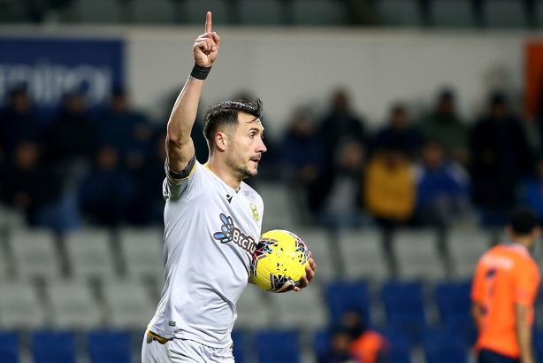 Adis Jahovic Antalyaspor ile anlaştı!