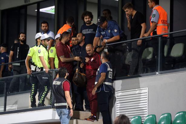 Denizli - Galatasaray maçı sonrası gerilim