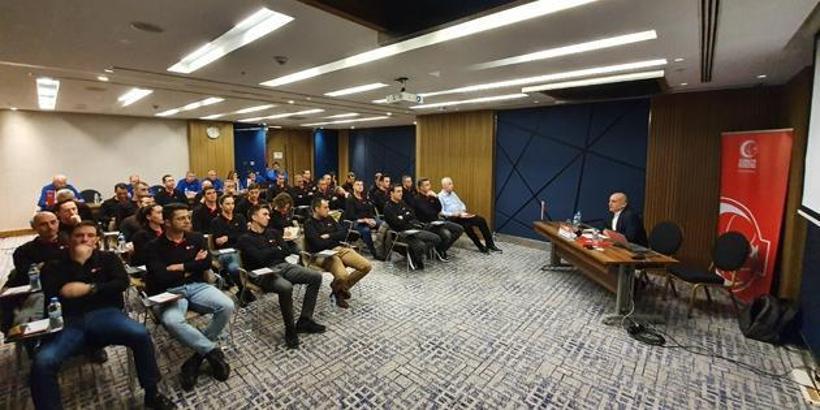 Basketbolda A klasman hakem ara semineri İstanbul'da başladı
