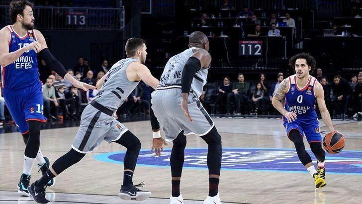 Anadolu Efes liderliğini sürdürüyor
