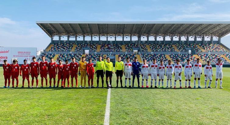 14 Yaş Altı Futbol Milli Takımı seçmelerine İzmir'de devam edildi